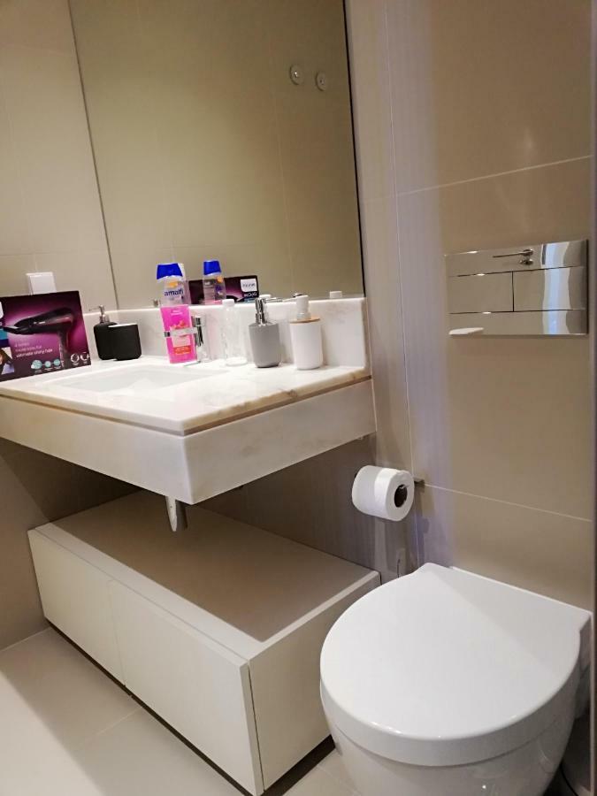Beautiful Apartment-Campo Pequeno Home Lisbon Bagian luar foto