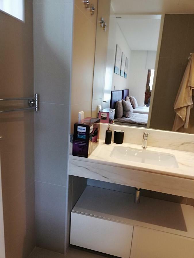 Beautiful Apartment-Campo Pequeno Home Lisbon Bagian luar foto